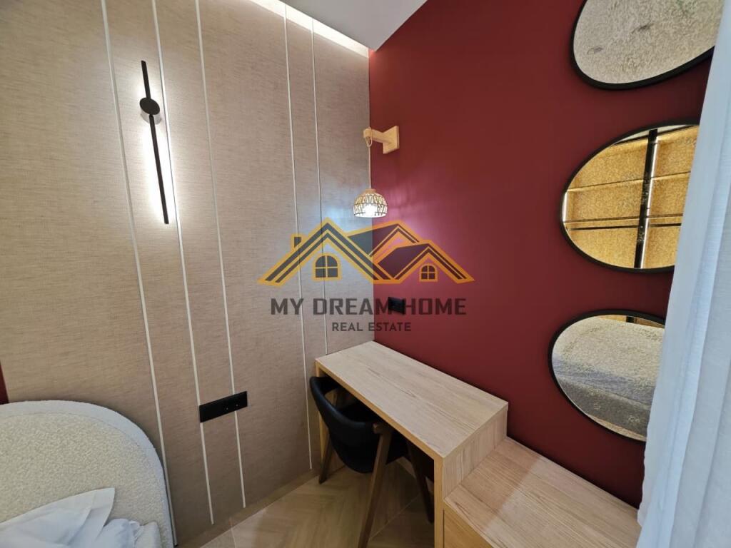 APARTAMENT 1+1 NE QENDER DURRES, PER QIRA !