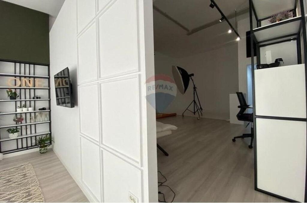 Shop - For Sale - Ballet School, Tirana(ID: 530221010-3324)