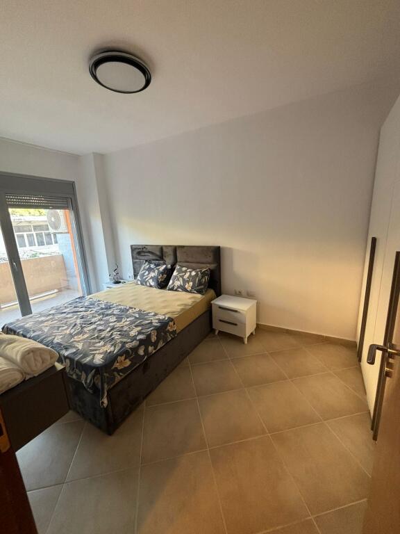 🏠 Apartament 1+1 – Për Qira | Lungo Mare, Vlorë