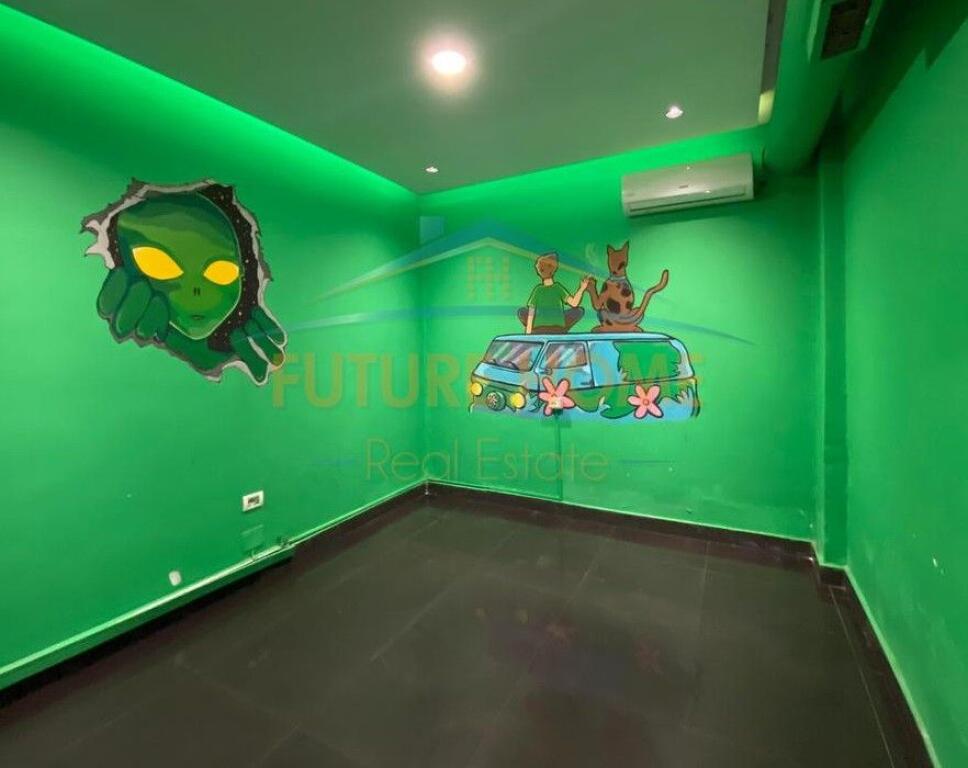 Rent, Space, Myslym Shyr.