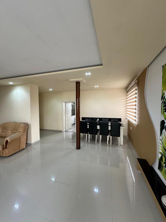 Shitet, Shtepi Private, Xhafzotaj, Durres