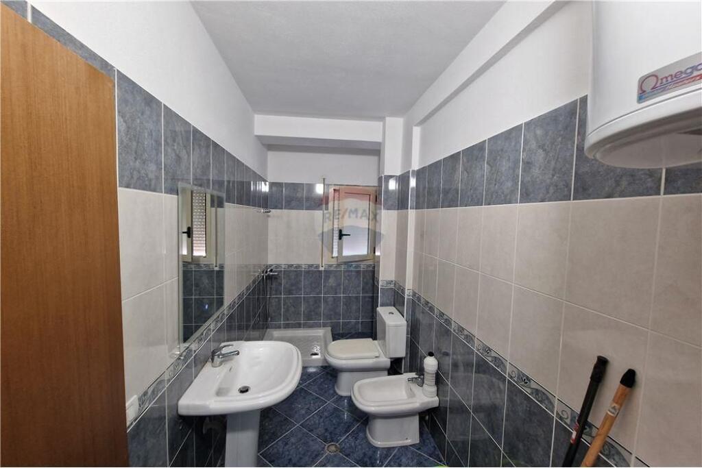 🏠 Apartament 1+1 – Për Qira 📍 7 Pallatet, pranë Lungo Mare / Regina City, Vlorë