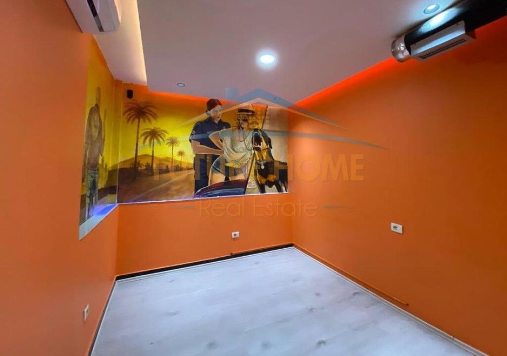 Rent, Space, Myslym Shyr.