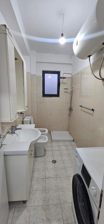 QERA - APARTAMENT ME QIRA DURRËS PLAZH  350 EURO