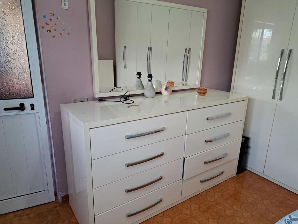 Jepet shtepi me qera, afer Pazarit te Ri