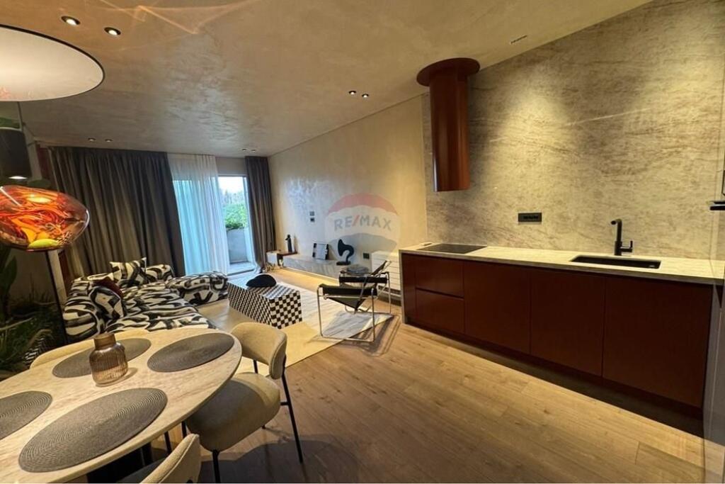 Jepet Apartament 1+1 me qira tek Lion Park