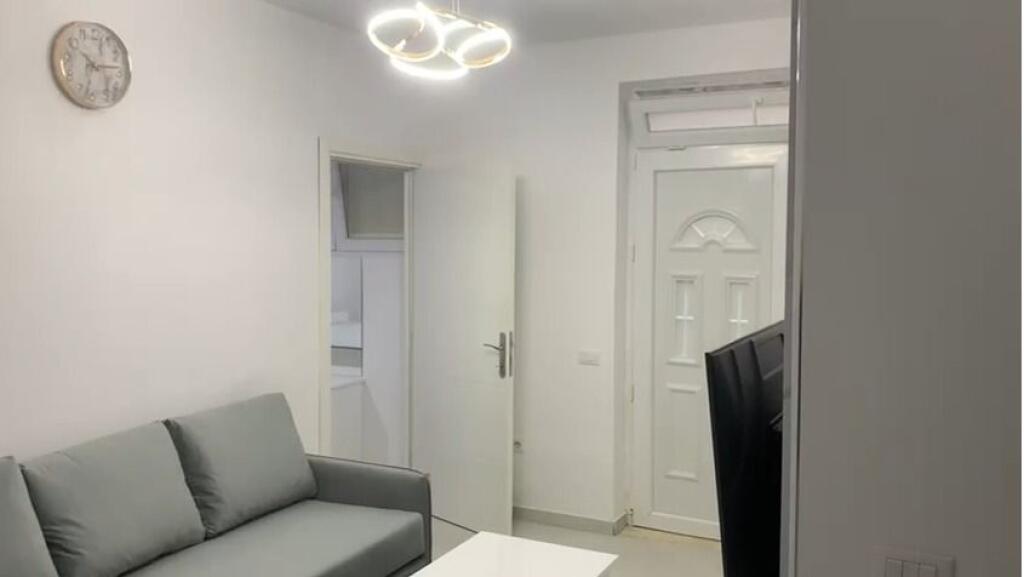 📌Apartament 1+1 me qira 📍 Kopshti Botanik (pranë Xhamisë)!!