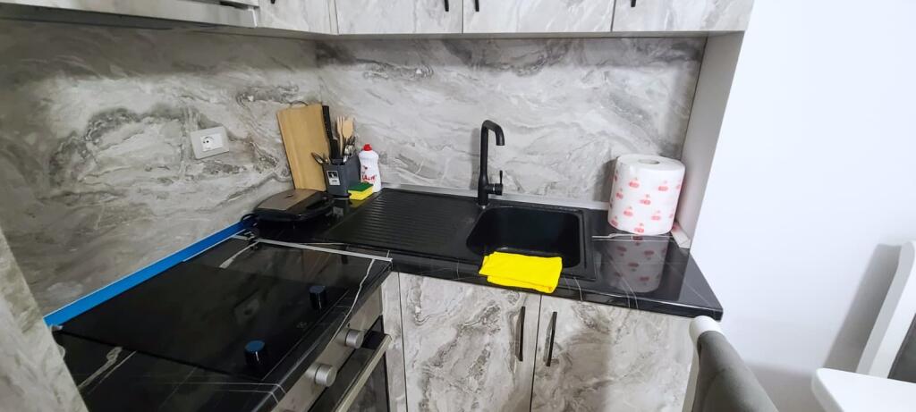 Jepen me qira 7 apartamente sezonale 1+1,Lungomare Vlore