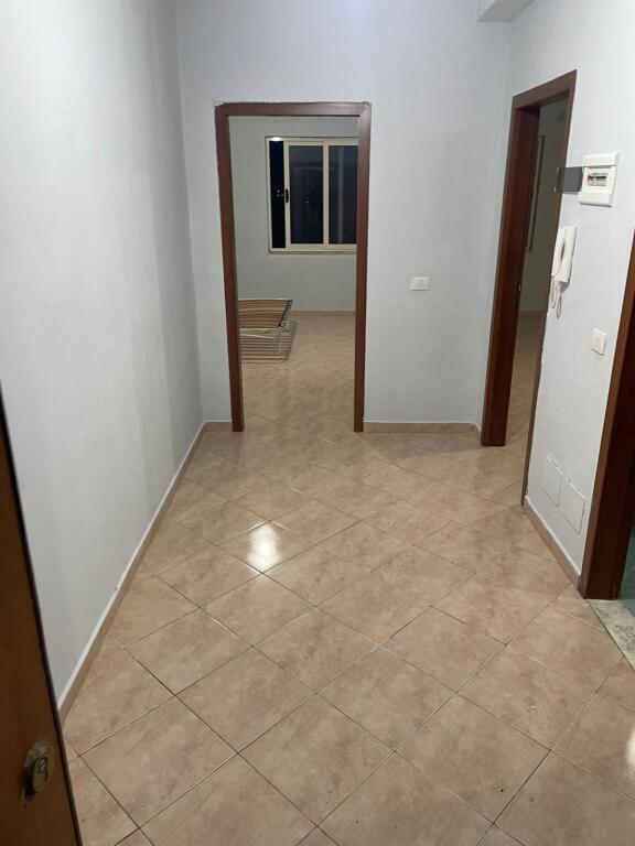 Jepet Me Qera Apartament 1+1+1 Ballkon