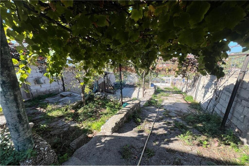 🏡 Shtëpi Private për Shitje – Radhimë, Jonufër | Vlorë