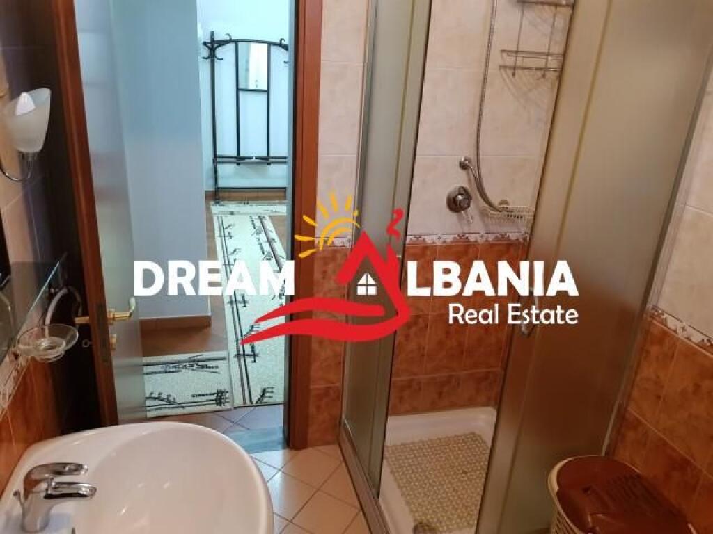 Apartament 2+1+2 me qera tek Brryli prane Maternitetit te Ri, Tirane (ID 42211348).