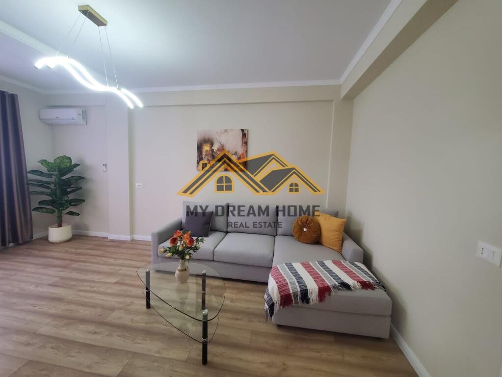 Apartament 1+1 Për Shitje Ne Plazh, Durrës!