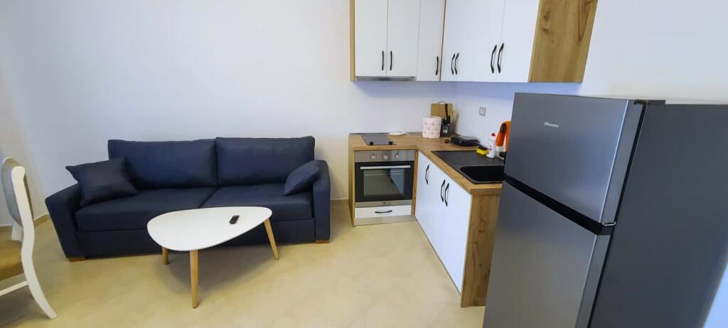 🏠 Garsoniere – Për Qira | Dhimitër Konomi, Vlorë