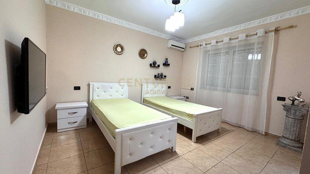 Apartment 2+1 with yard and parking space for rent – Fortuzi Street!