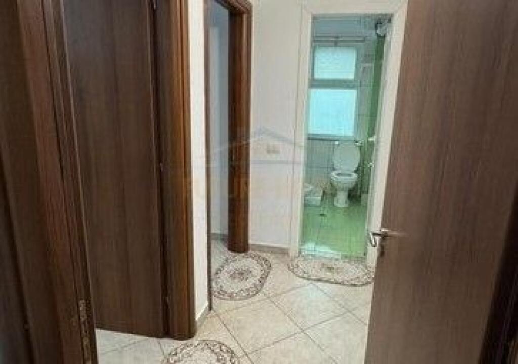 Qera, Apartament 2+1+2 Rruga 5 Maji, Tiranë
