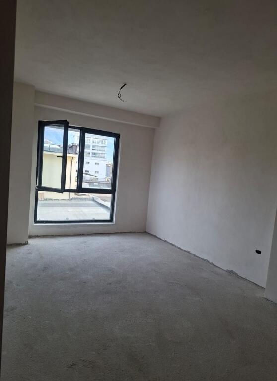 SHITET APARTAMENT 1+1 BULEVARDI I RI