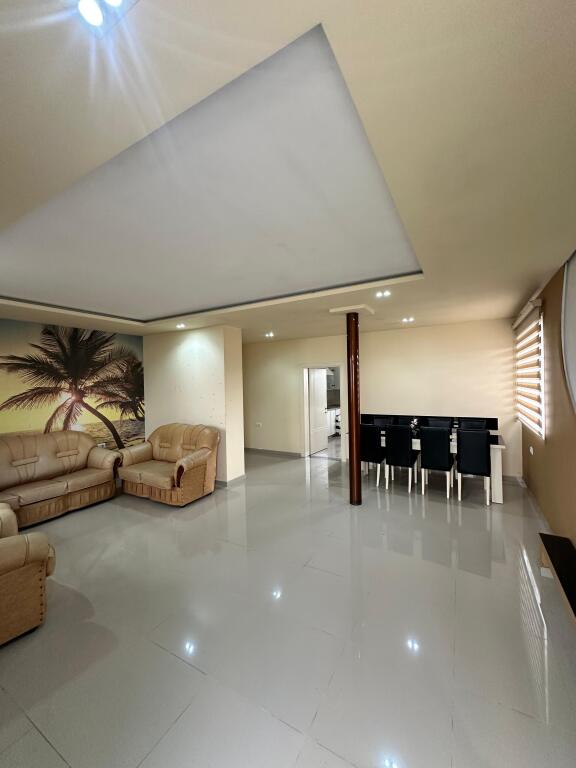 Shitet, Shtepi Private, Xhafzotaj, Durres