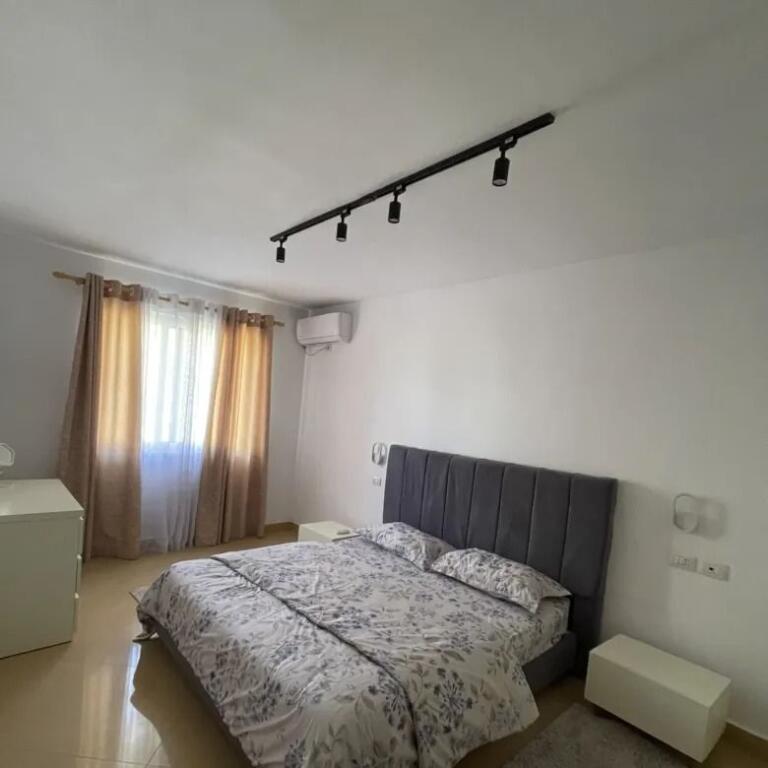 Qera | Apartament 2 + 1 | Qender | 750 €/muaj