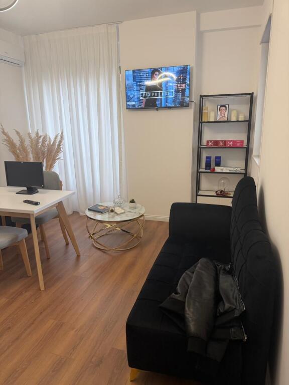 Apartament me qera - Buelavardi i Ri