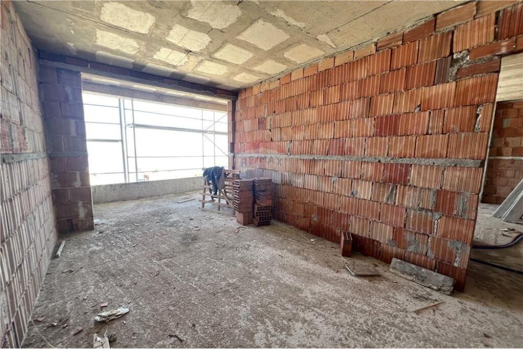 🌊 Apartment 1+1 with Front Sea View – Lungo Mare, Vlorë