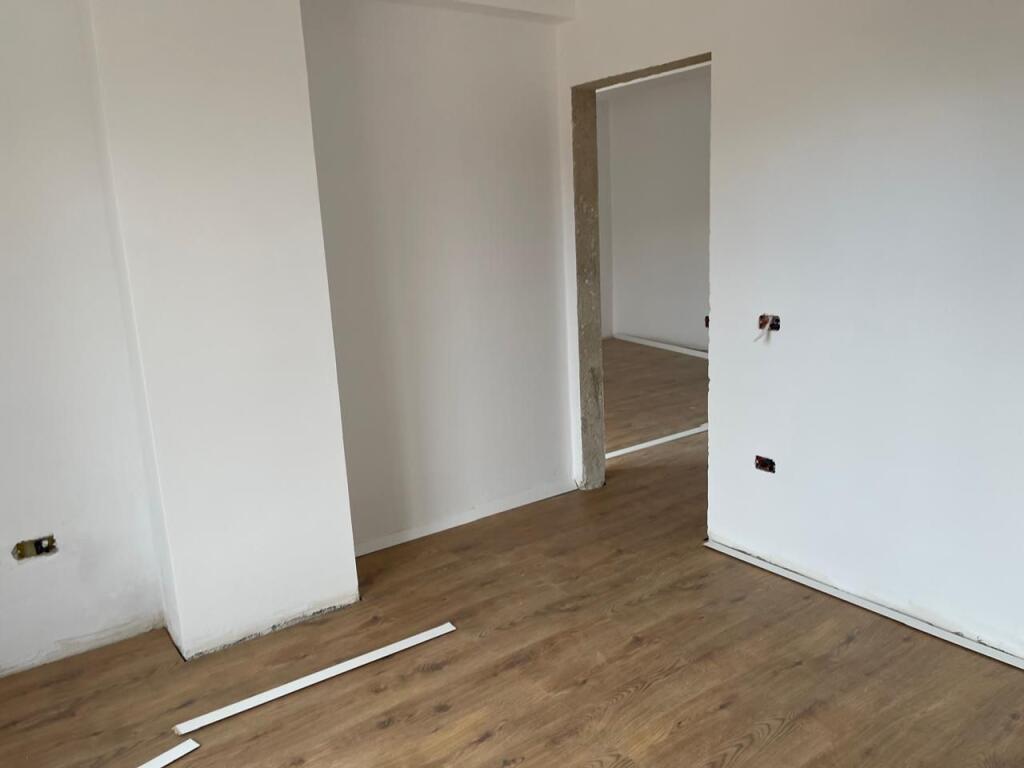 🔵 Shitet: 1+1 Himarë ( te kalçeto) 📍 - (120.000 Eu) Sip : 52 m² & 1 post parkimi përfshirë || 120.000 euro || Pallat i sapo përfunduar🔥🔥