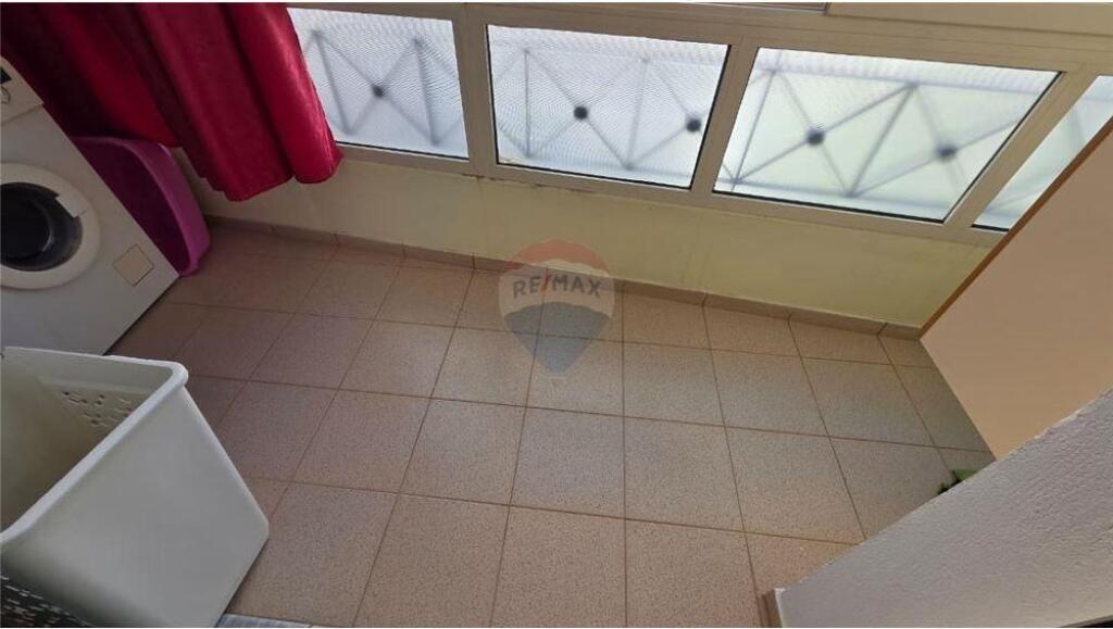 🏠 Apartament 2+1 – Për Shitje 📍 Rruga Onufri, pranë Kishës Ortodokse, Vlorë