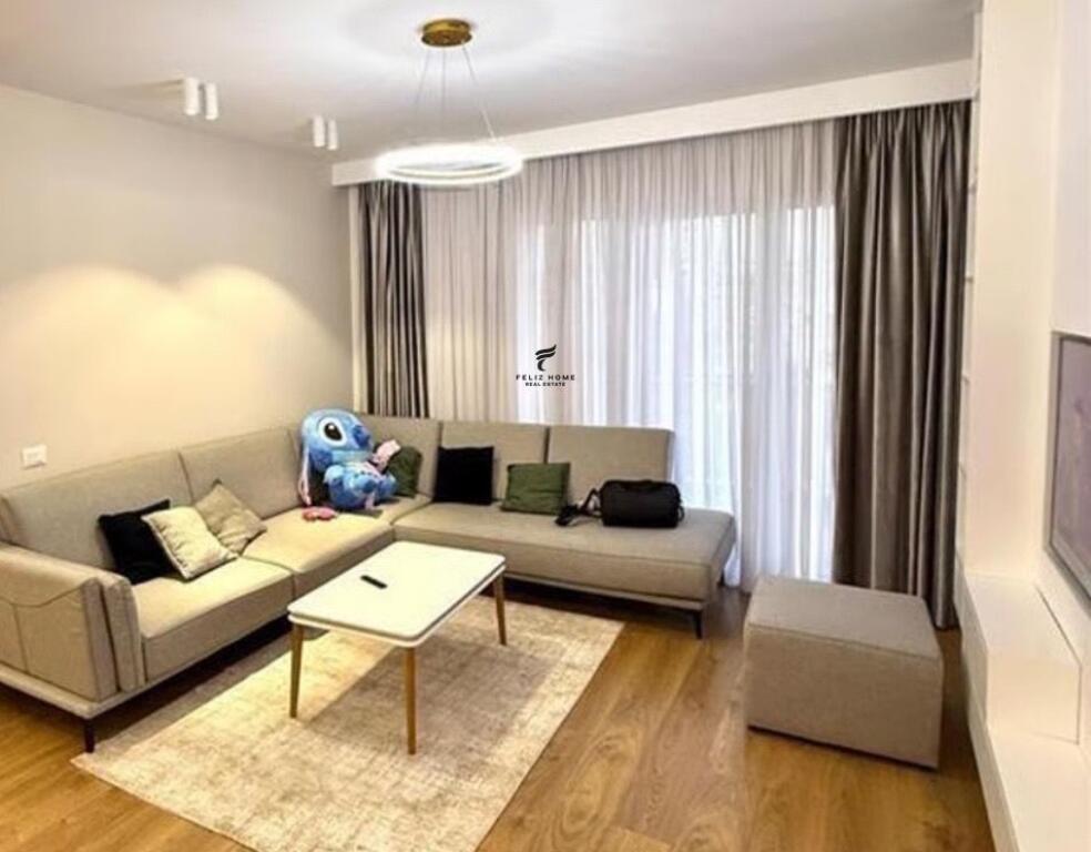 SHITET APARTAMENT 3+1+2 RRUGA E ELBASANIT  340.000 EURO