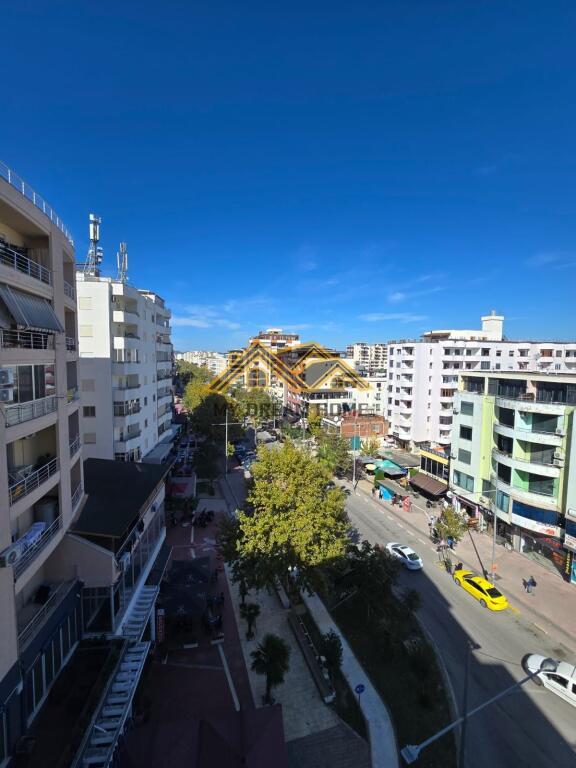 JEPET ME QIRA APARTAMENT 2+1+2 PLAZH DURRES !