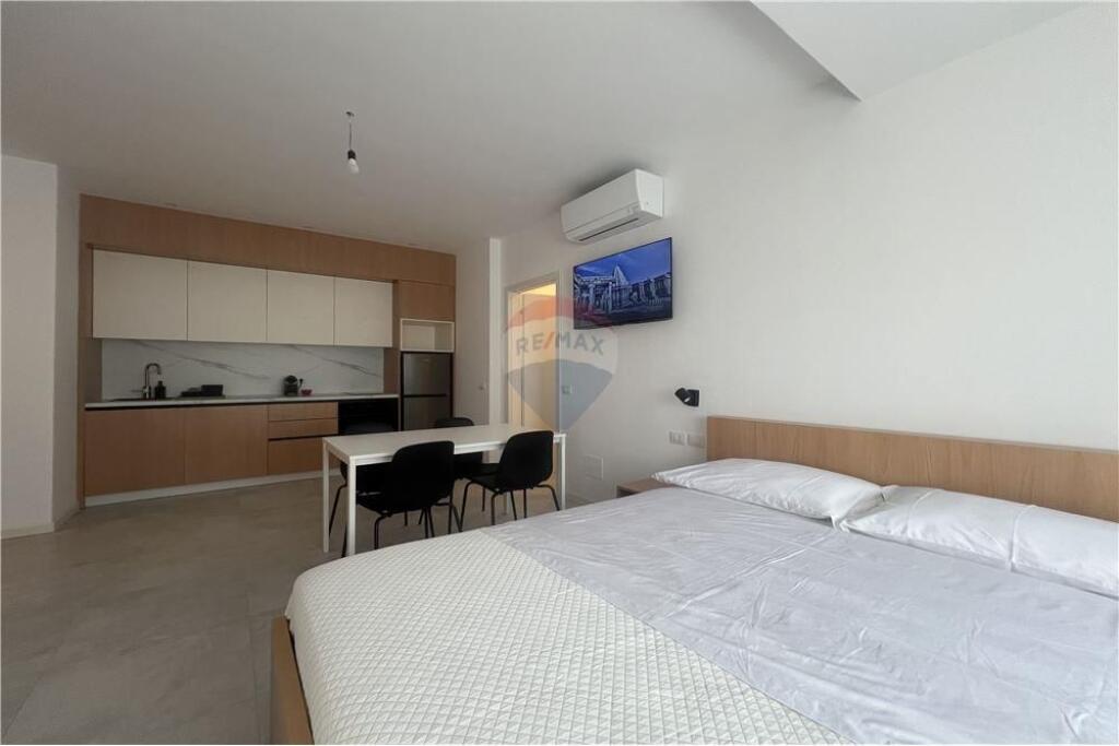 🏡 Garsoniere – Për Qira | Sulejman Delvina, Vlorë