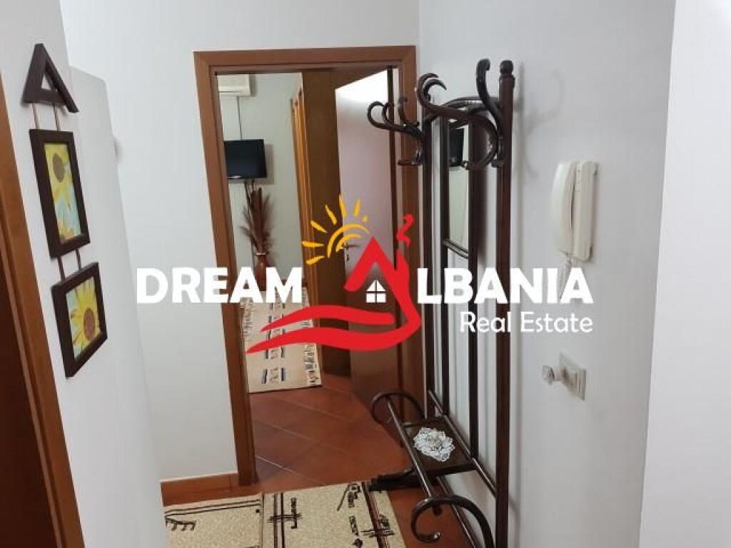 Apartament 2+1+2 me qera tek Brryli prane Maternitetit te Ri, Tirane (ID 42211348).