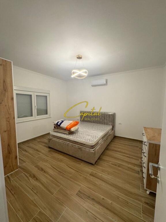 APARTAMENT ME QIRA 1+1 SHKOZE 40.000 LEKE