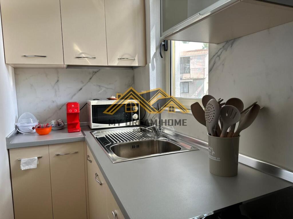 JEPET ME QERA APARTAMENTI 2+1+POST PARKIM GOLEM TEK EPIDAM