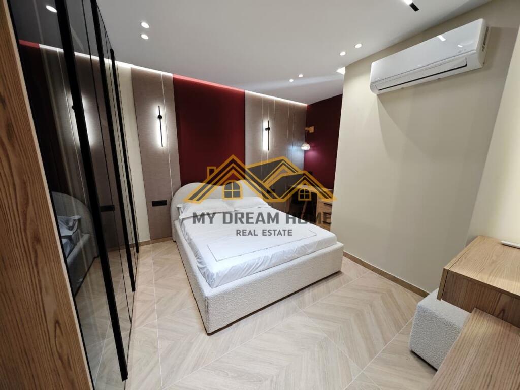 APARTAMENT 1+1 NE QENDER DURRES, PER QIRA !