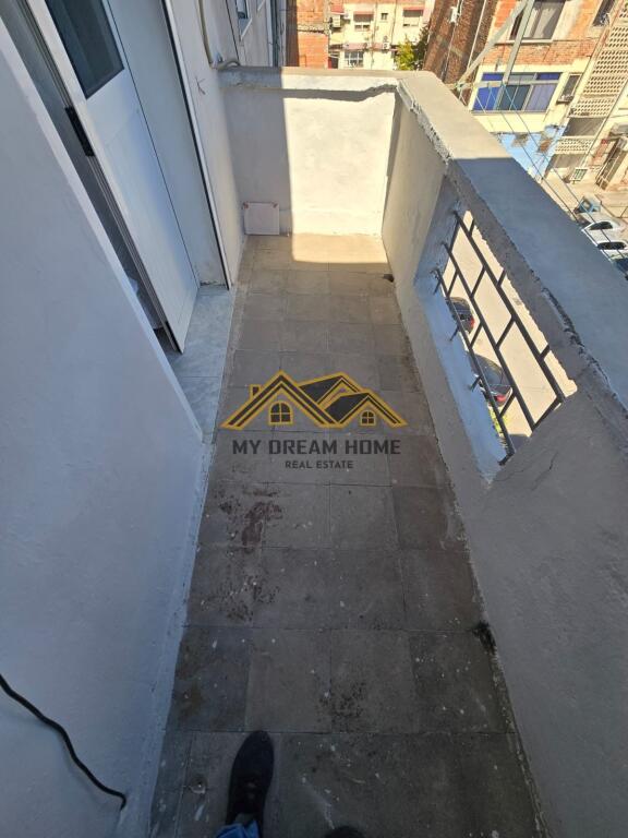 SHITET APARTAMENT TEK ZJARRFIKSJA 3+1+2+3B NE DURRES