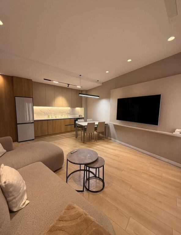 Apartament 1+1 me Qira – Lake View Residence 📍 Rruga e Kosovarëve