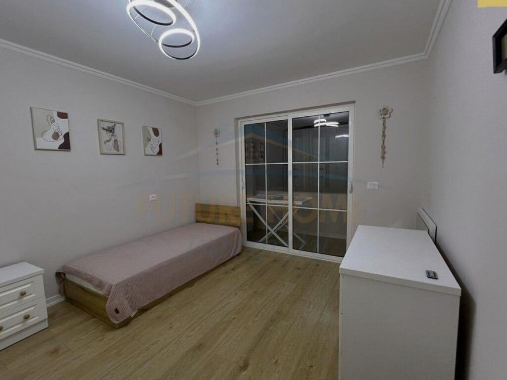 Affitto, Appartamento 2+1, Oxhaku, Tirana.