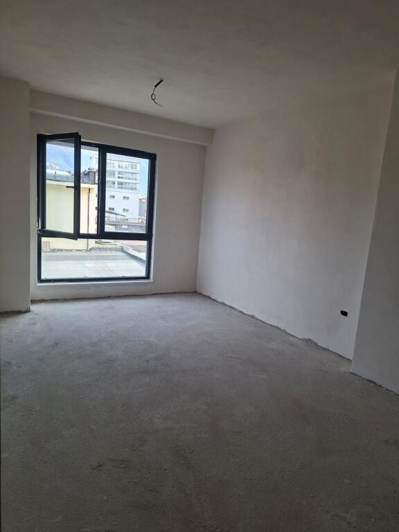 SHITET APARTAMENT 1+1 BULEVARDI I RI