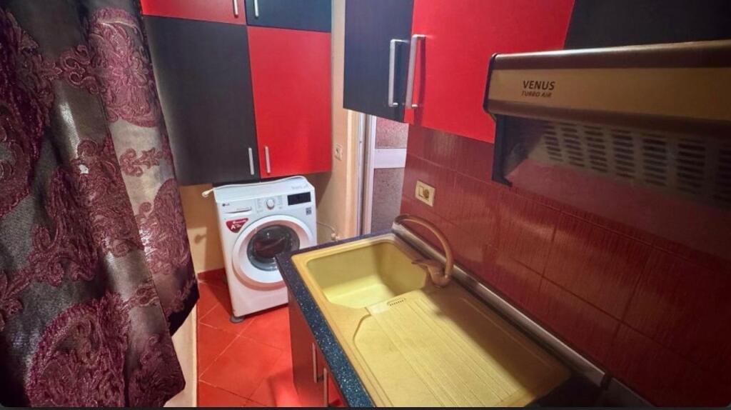 STUDIO APARTMENT 25000 LEKE.EUROPEAN UNIVERSITY OF TIRANA.