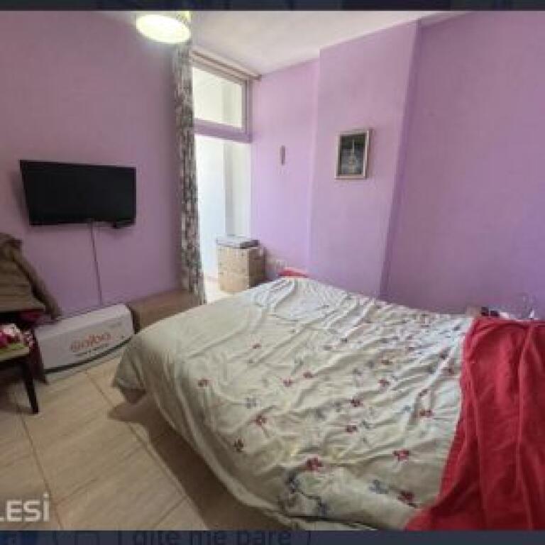 OKAZION Apartament me qera, Rr. Bogdaneve (city center)