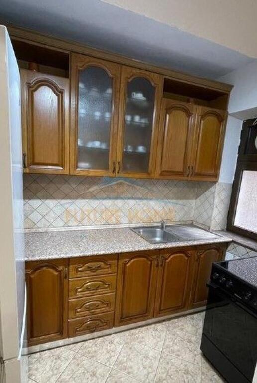 Affitto, Appartamento 1+1, Myslym Shyri, Tirana.