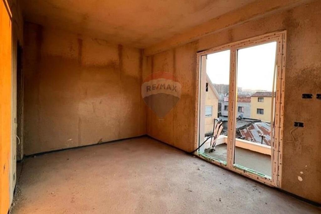 Apartament 2+1 per shitje, rr. Ali Demi!