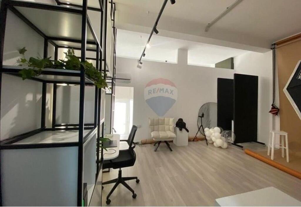 Shop - For Sale - Ballet School, Tirana(ID: 530221010-3324)