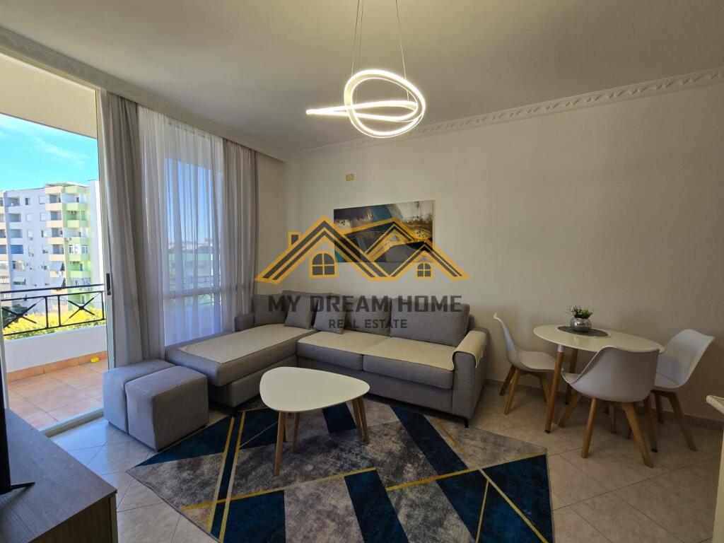 JEPET ME QIRA APARTAMENT 2+1+2 PLAZH DURRES !