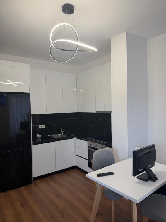 Apartament me qera - Buelavardi i Ri