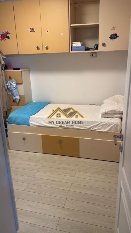 JEPET ME QIRA APARTAMENT UNIK TEK GJYKATA DURRES