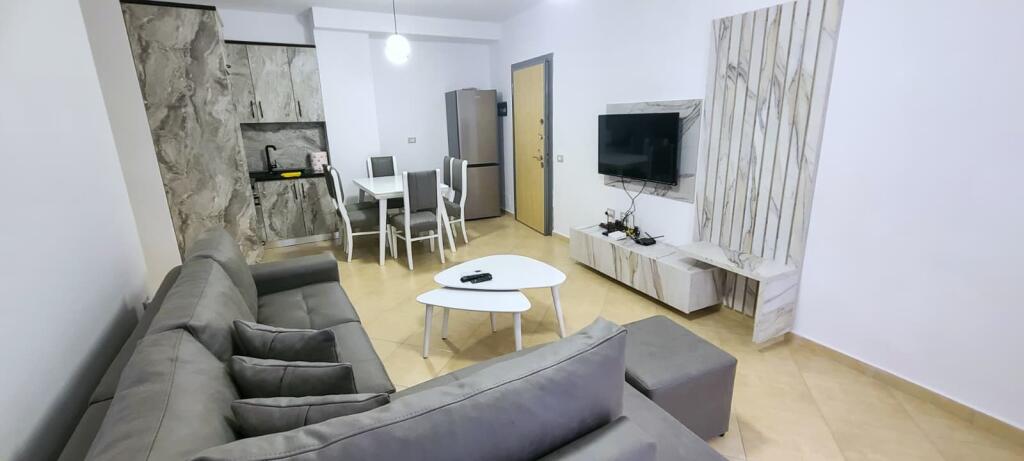 Jepen me qira 7 apartamente sezonale 1+1,Lungomare Vlore