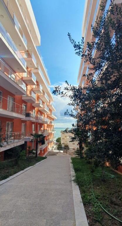 📌Shitet apartament 1+1 – Kompleksi Sea View, Rana e Hedhun