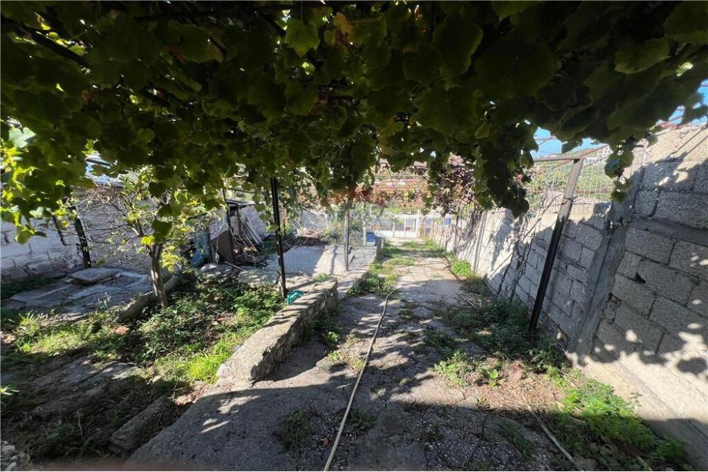 🏡 Shtëpi Private për Shitje – Radhimë, Jonufër | Vlorë