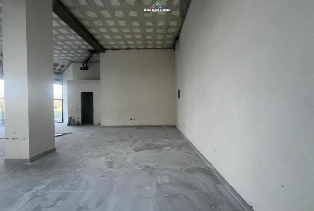 Shop For Rent Near Dry Lake (ID BD21783) Tirana