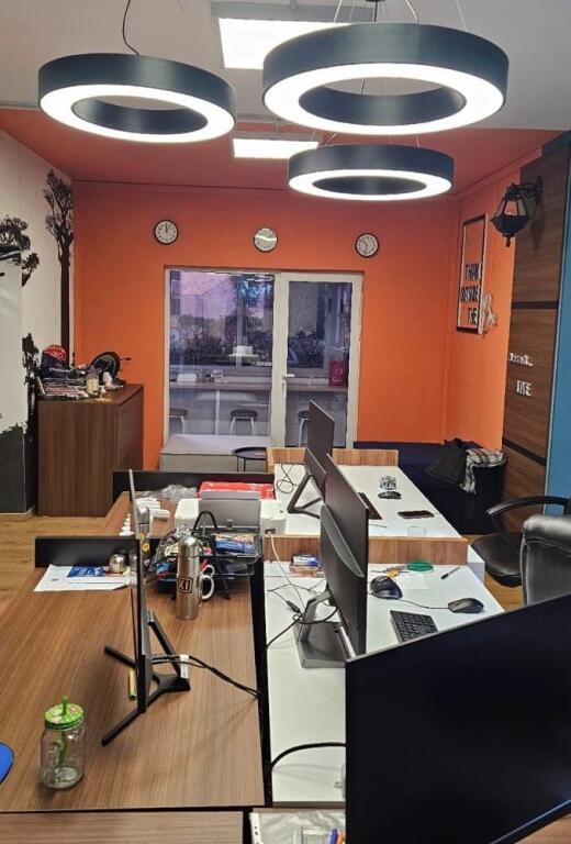 📌Ambient Zyre (Pjesë Vile) me Qira – Bllok, zona Juvenilja